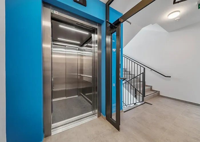 Homey 610 Apartment Komarov